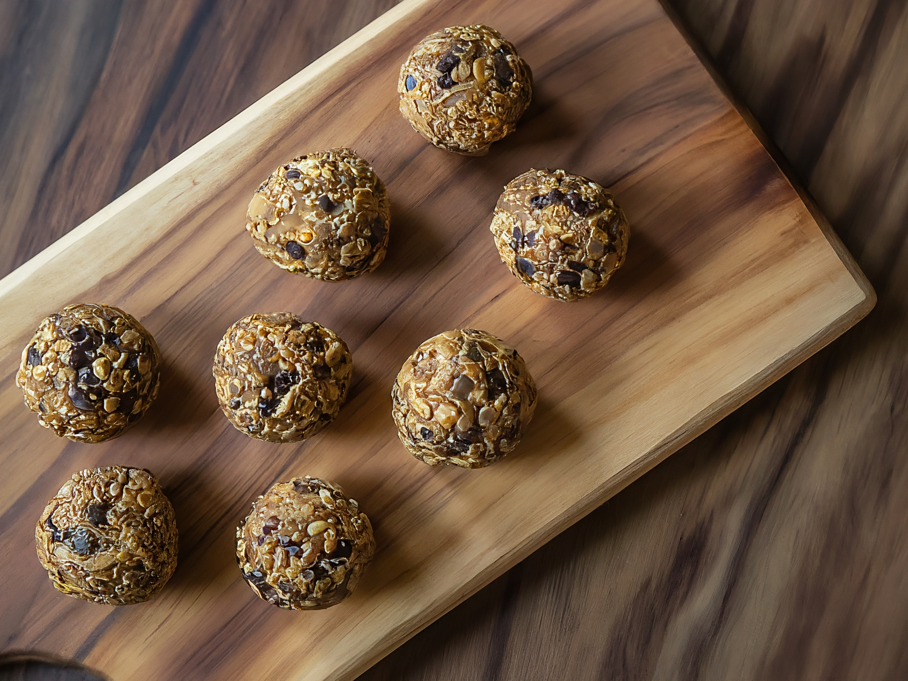 5-Ingredient Energy Balls: Healthy Snack on the Go